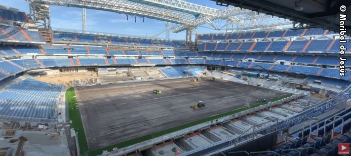 VIDEO: Instalace sedaček a další práce. Jak se Bernabéu připravuje na premiéru