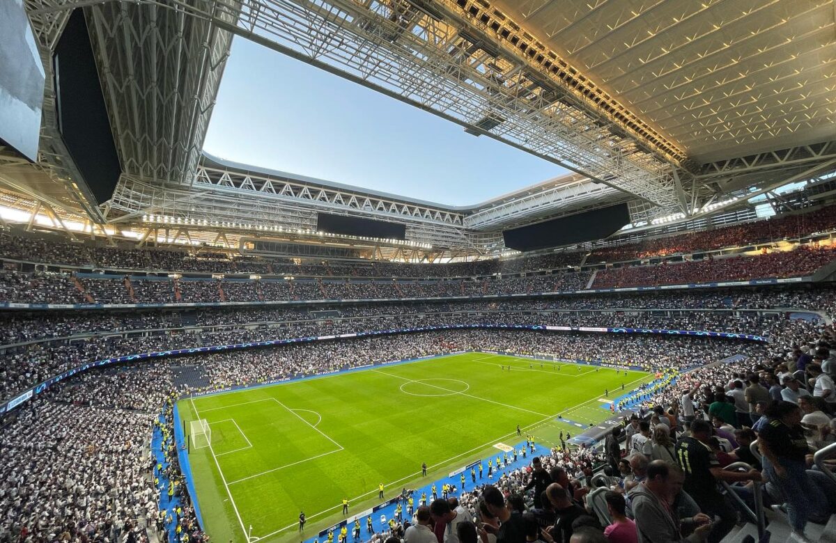 Santiago Bernabeu nové tabule (nuevoestadiobernabeu.com)