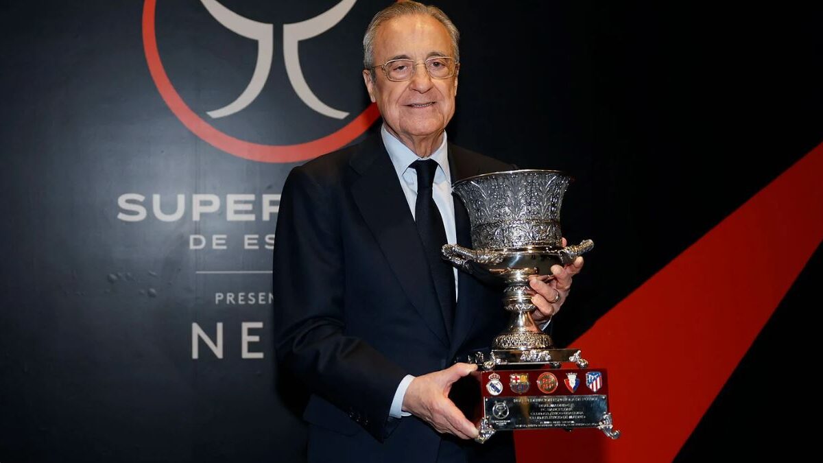 Florentino Pérez předstihl legendárního Santiaga Bernabéua. Už má o jednu trofej více