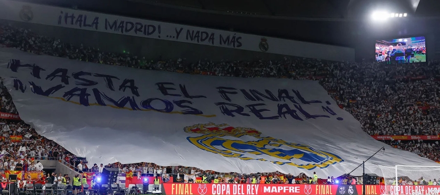 Barcelona třemi výhrami dohnala Real Madrid. Skóre El Clásika 105:104