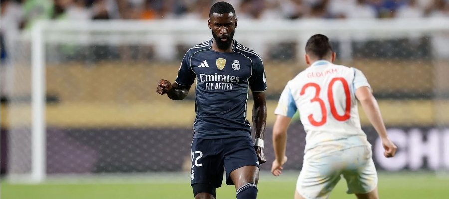 AS: Rüdiger nastoupí proti Juventusu, Mbappé s otazníkem