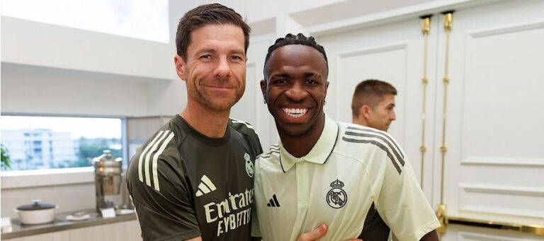 Aguirre: Xabi Alonso se přiblížil hráčům a zeptal se, jak se může zlepšit