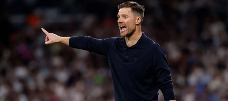 MARCA: Xabi Alonso povede tým na San Mamés bez hrozby ultimáta