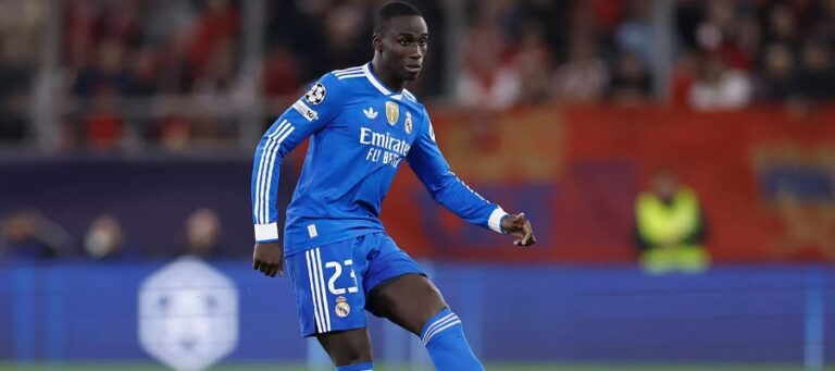 OFICIÁLNĚ: Ferland Mendy je zraněný