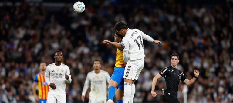 Rozhodčí o penaltě za ruku: Naprosto odtržená, v pozici L (VIDEO)