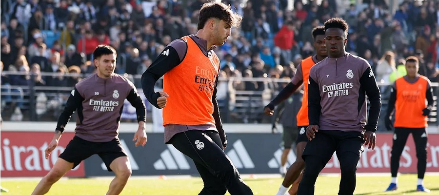 Raúl Asencio: Loučit se s rokem před fanoušky je něco krásného