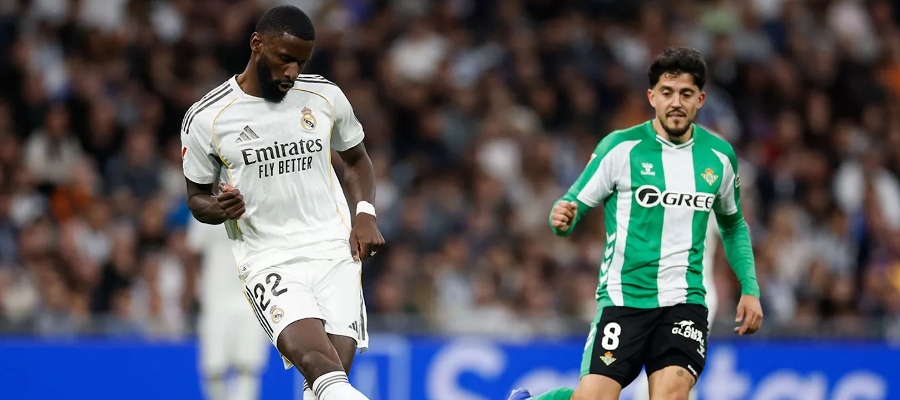 Arbeloa může v tomto týdnu získat zpět čtyři obránce