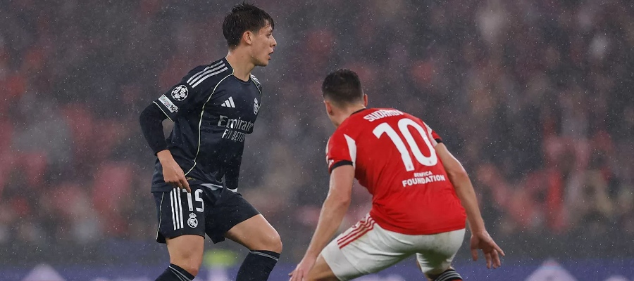 Rozčilení Gülera při střídání