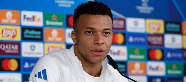 Mbappé: Kritika je v pořádku, ale musí dopadat na celý tým, ne na jednotlivce