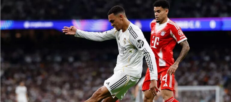 Trent: Když získáš míč, máš pocit, jako by se na tebe najednou vrhla celá horda červených dresů