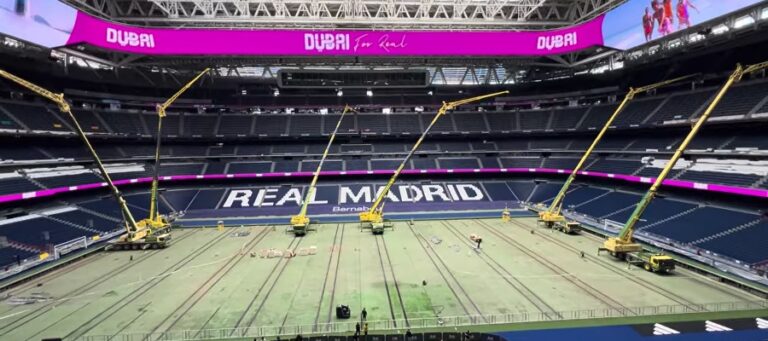Na Bernabéu začala montáž druhého LED prstence