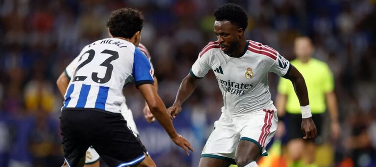 Espanyol se na sociálních sítích pustil do Viníciuse. Courtois reaguje: Nejdřív se podívejte do zrcadla