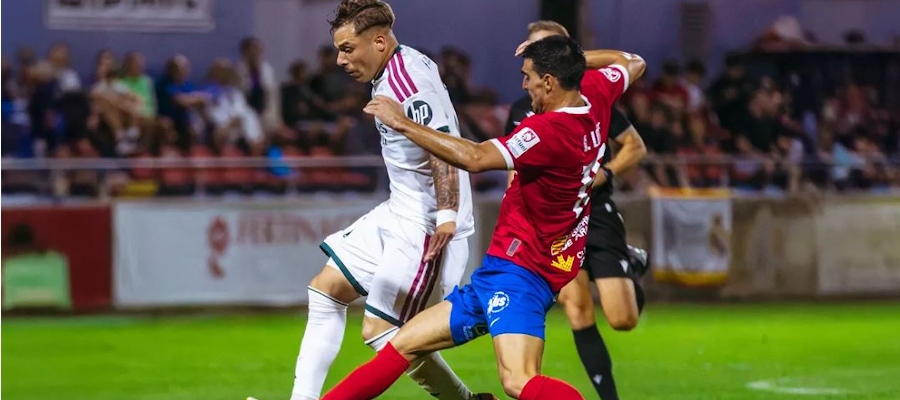 Bezbranková remíza Castilly na úvod, Rachad neproměnil penaltu (VIDEO)