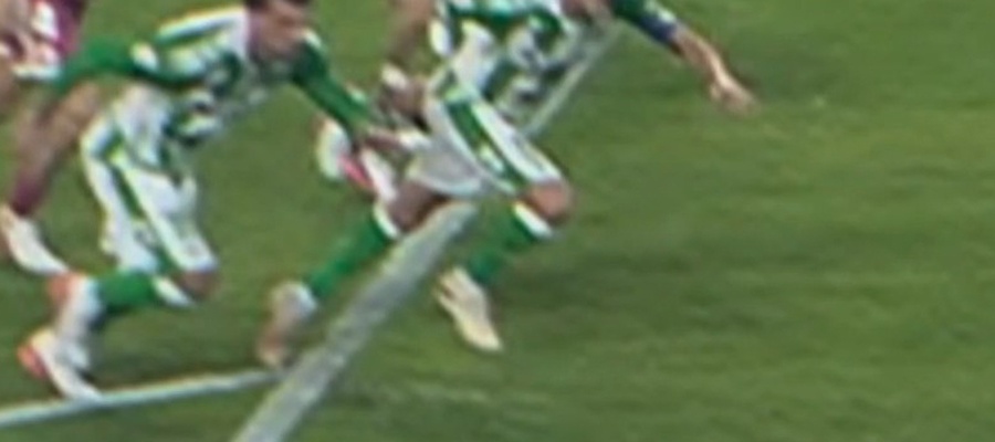 Detail, který mění pohled na kontroverzi v zápase Betis – Real Madrid: podle CTA k vniknutí do vápna nedošlo
