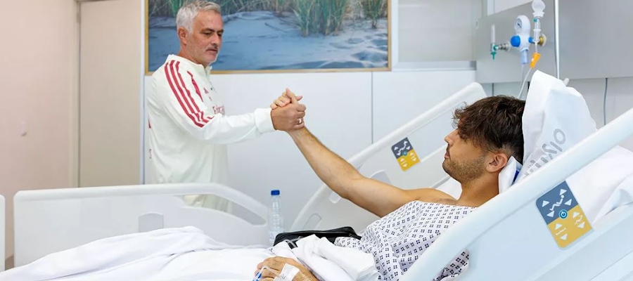 Mourinho navštívil Asencia po operaci, ten následně všem poděkoval na sociálních sítích