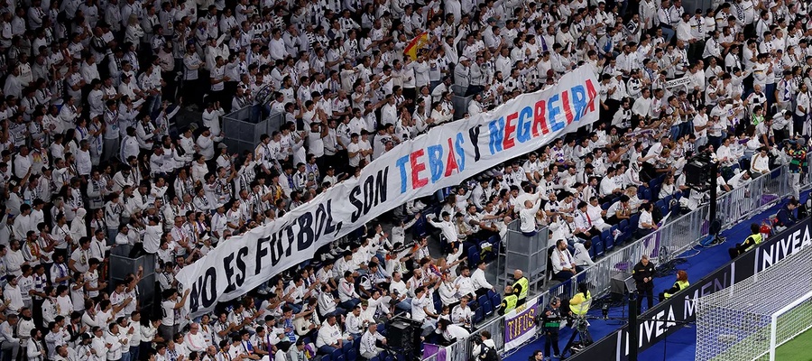 Protest fanoušků na Bernabéu během zápasu se Sevillou: „To není fotbal, to je Tebas a Negreira“